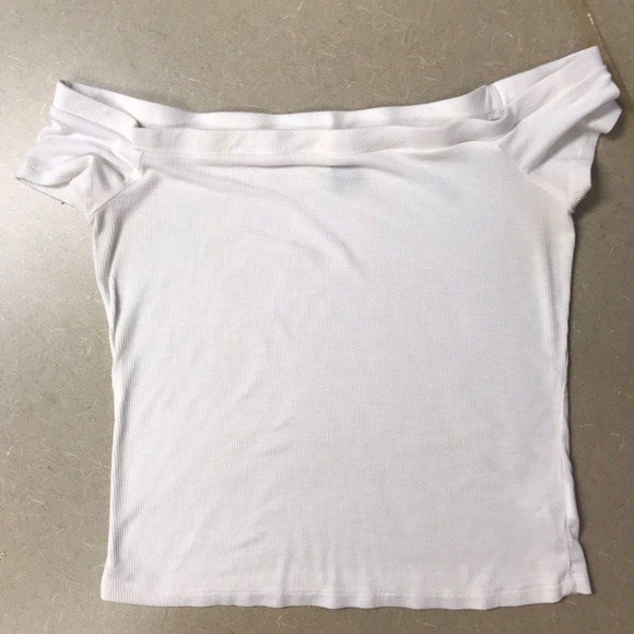 U 2 B women’s off shoulder top - Picture 2 of 10